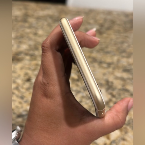 UNLOCKED Apple iPhone 6 Plus 16gb Gold cell - Picture 8 of 12